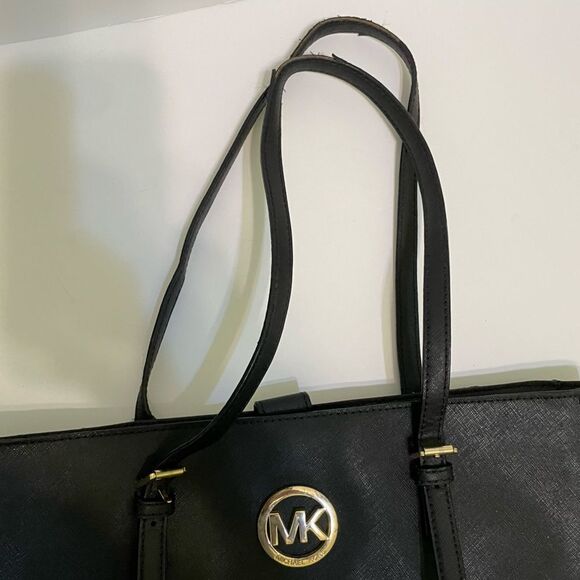 Michael Kors Black Safiano Leather Long Handle Tote - Picture 8 of 15